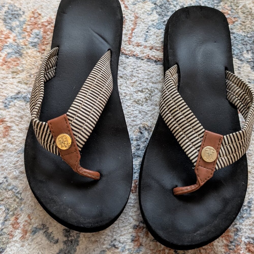 🫰🏼Tommy Hilfiger Flip Flops